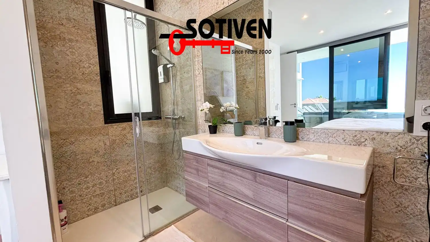 Baño de Casa o chalet en venta en Adeje con Jardín privado, Terraza y Piscina