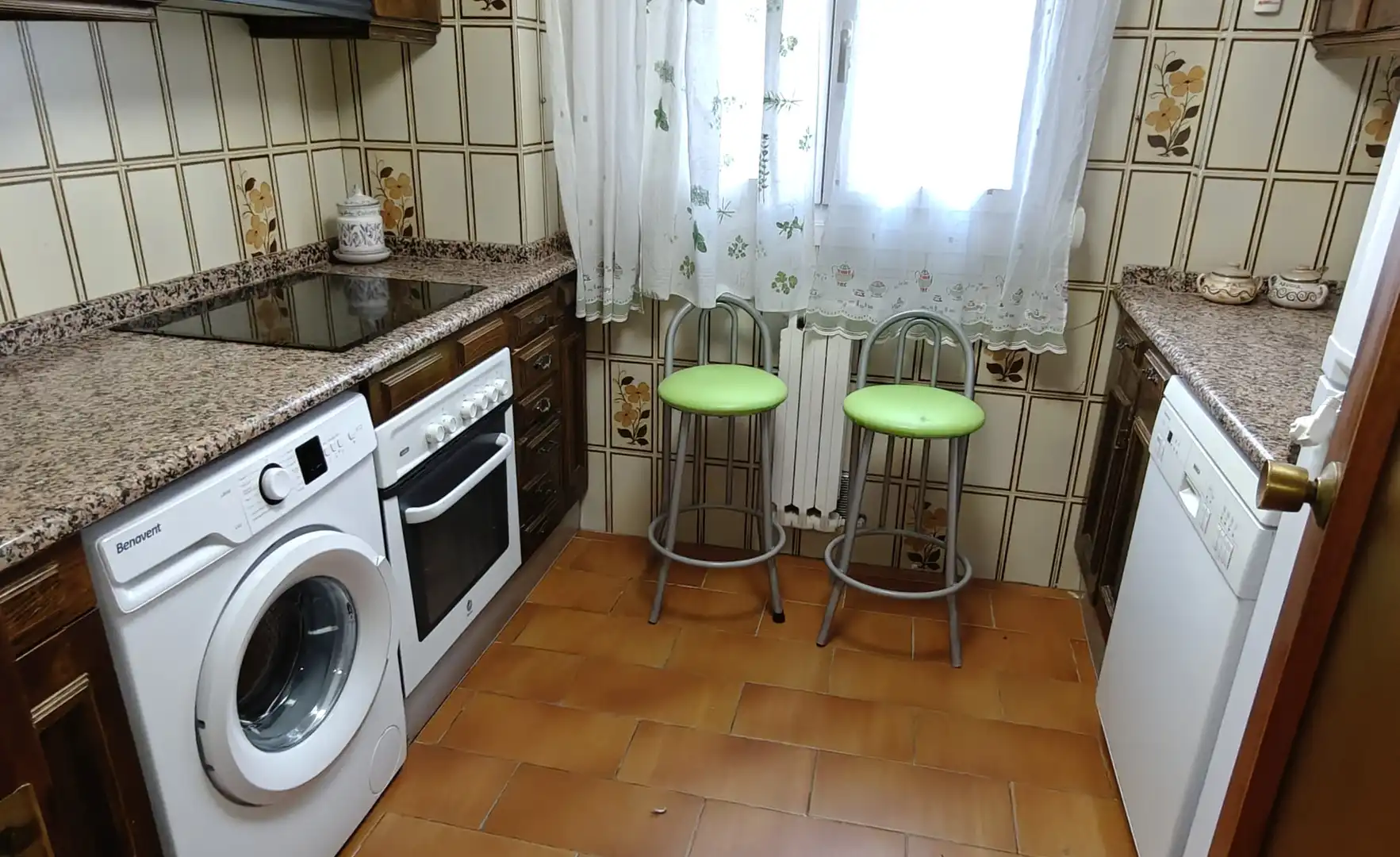 Cocina de Piso en venta en Zaragoza con Aire acondicionado, Calefacción y Parquet