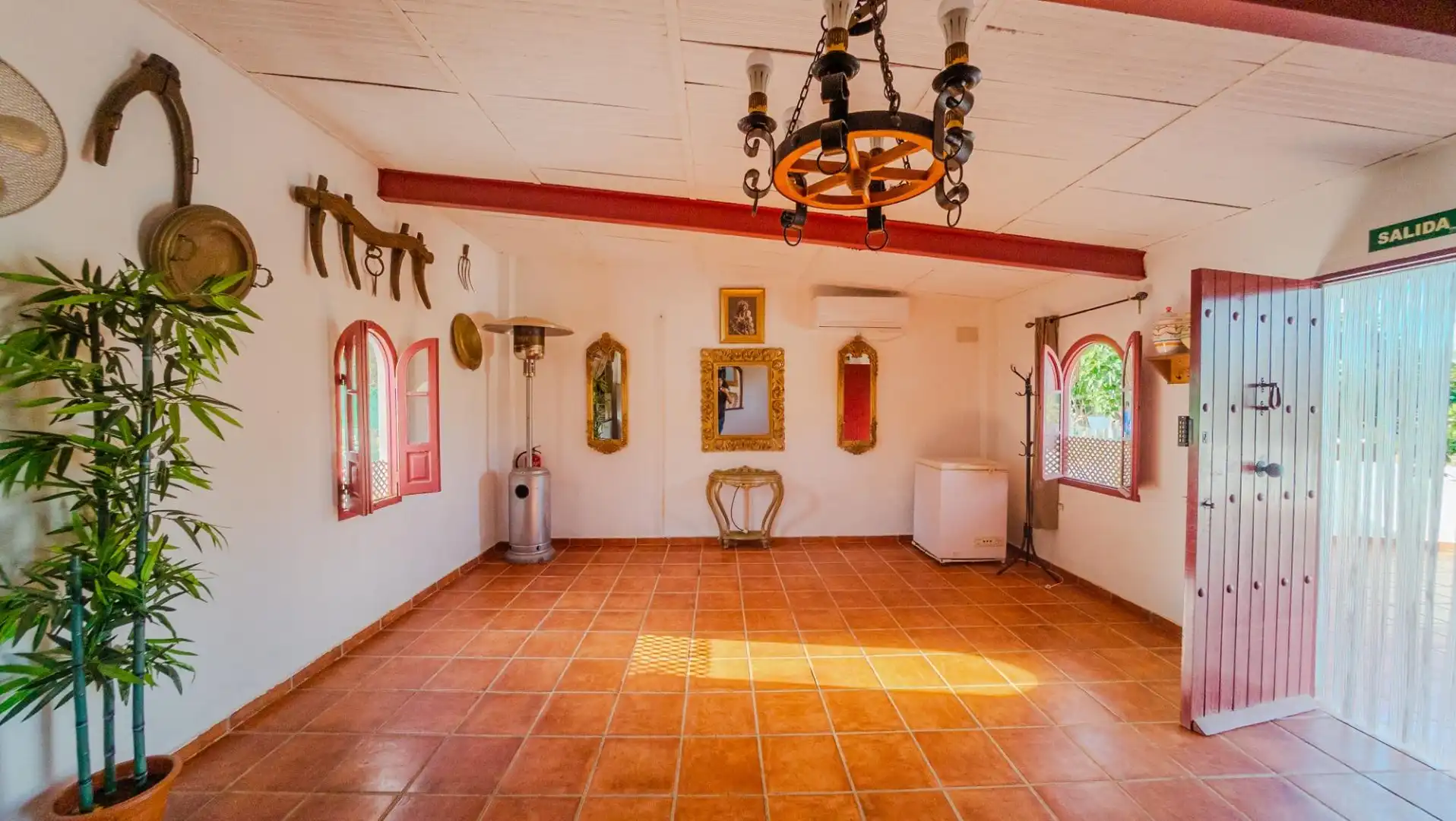 Houses for sale in Carmona  with Air Conditioner, Private garden and Terrace