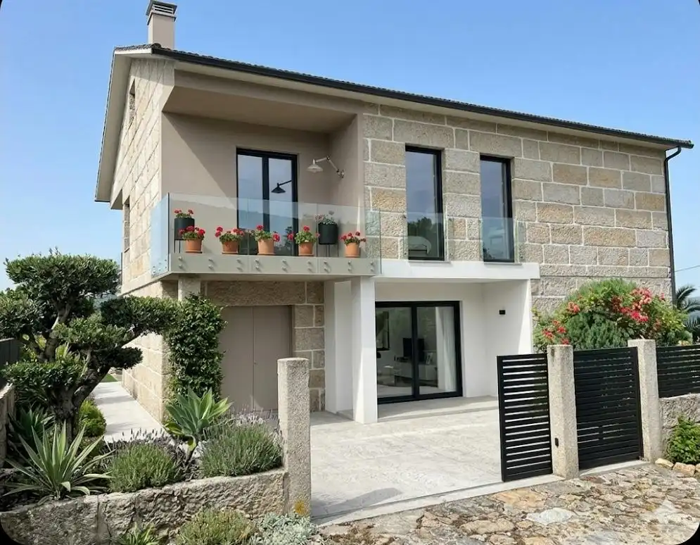 Houses for sale in Seixalbo CyC, Mariñamansa