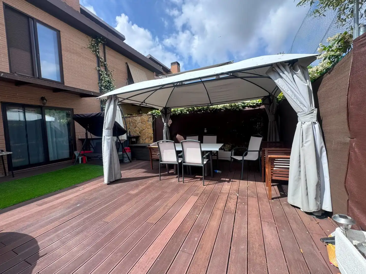 Terraza de Casa adosada en venta en Yebes con Calefacción, Balcón y Piscina comunitaria