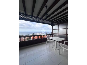 Estudio con piscina en alquiler en Calle Aceviño 6