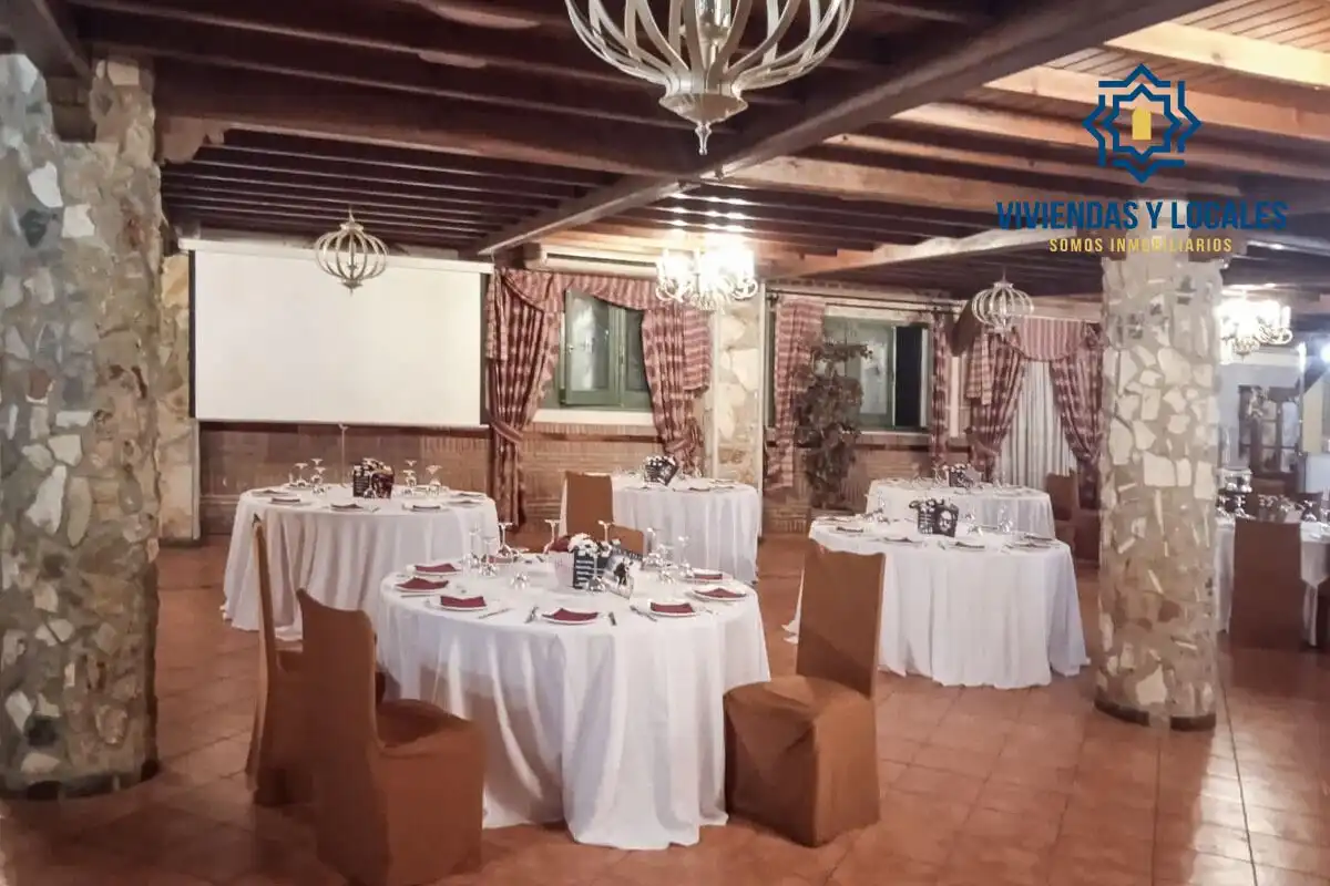 Local comercial en venda a Pinos Genil, imagen 9