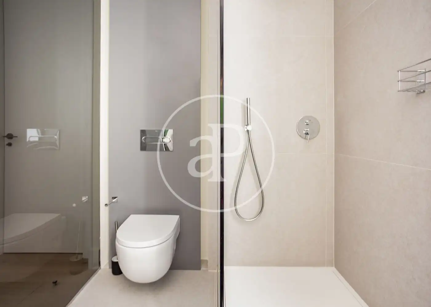 Badezimmer von Wohnung zur Miete in Barrio de Salamanca
