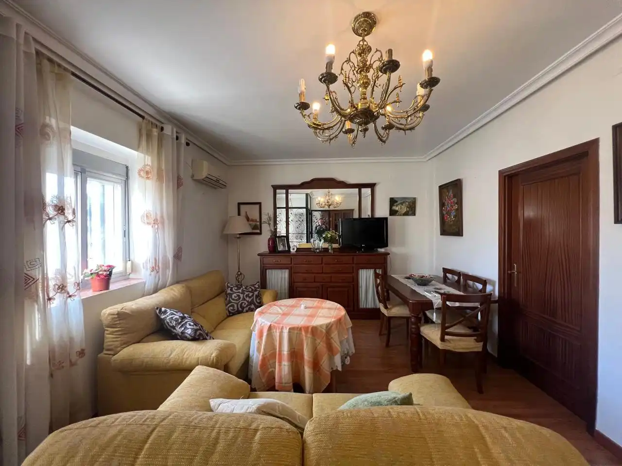 Sala de estar de Casa o chalet en venta en Linares con Terraza y Amueblado