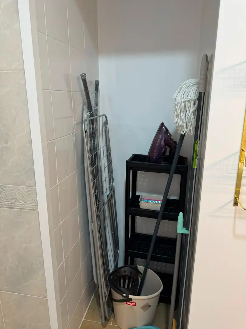 Bathroom of Flat for rent in Alcázar de San Juan  with Air Conditioner, Heating and Furnished