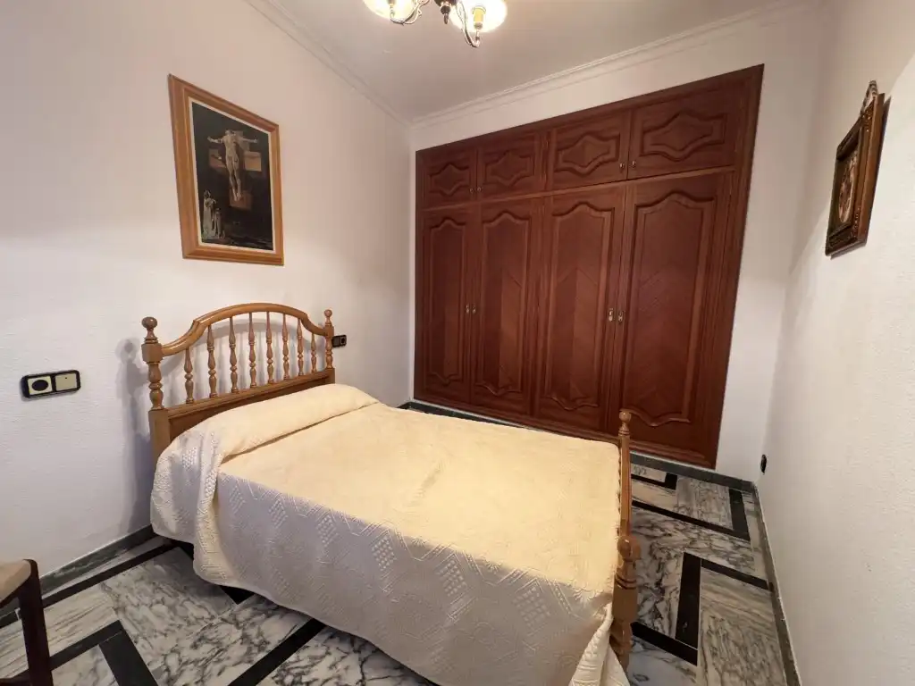 Dormitori de Casa o xalet en venda en Valencia de las Torres amb Aire condicionat, Terrassa i Piscina