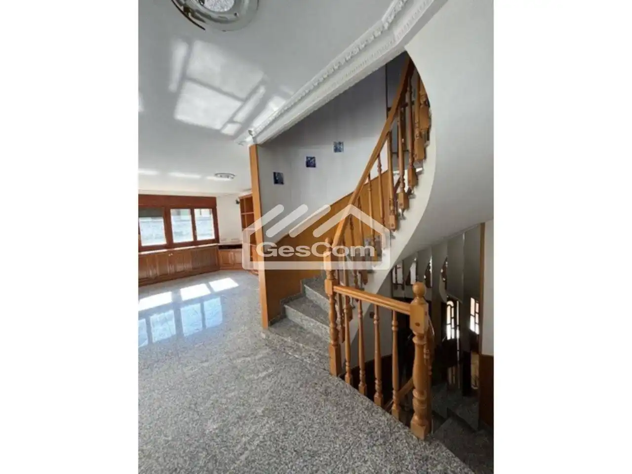 Casa adosada en venta en Escaldes – Engordany con Calefacción y Jardín privado