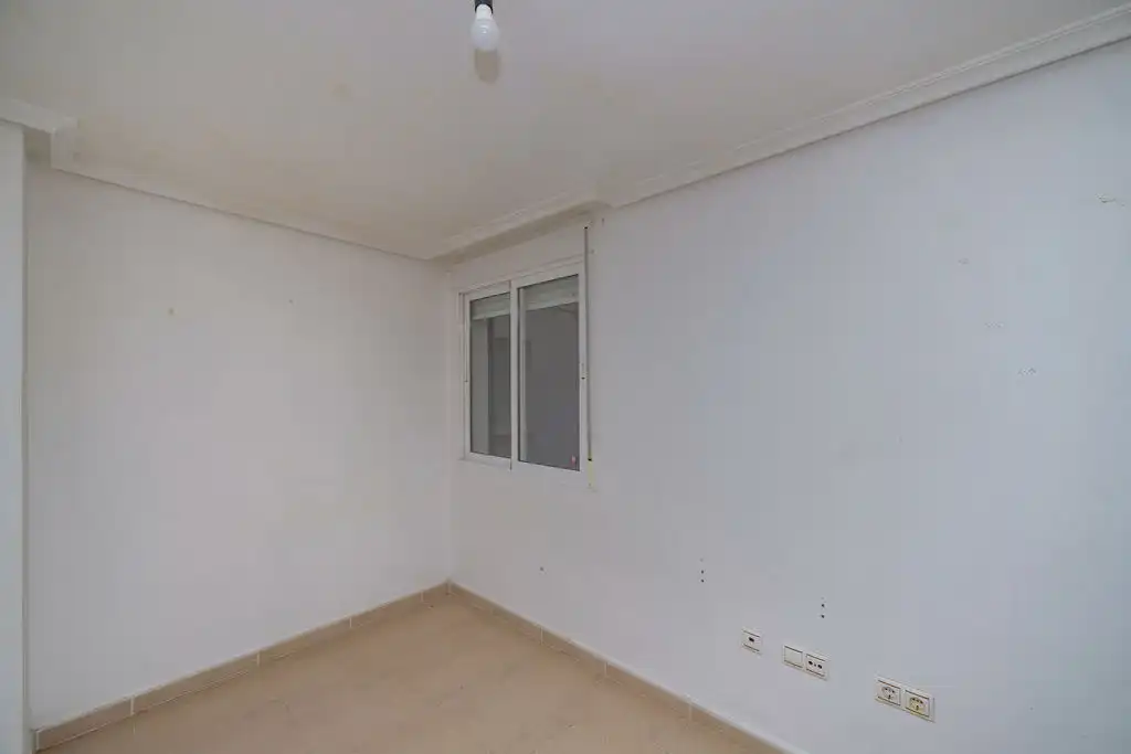 Piso en venta en C/ Bergatín, Avenida Habaneras - Curva de Palangre