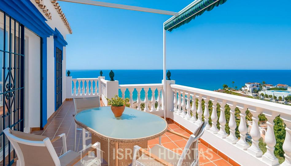 Foto 1 de Ático en venta en Urbanización Beach Club, 318, El Peñoncillo, Málaga