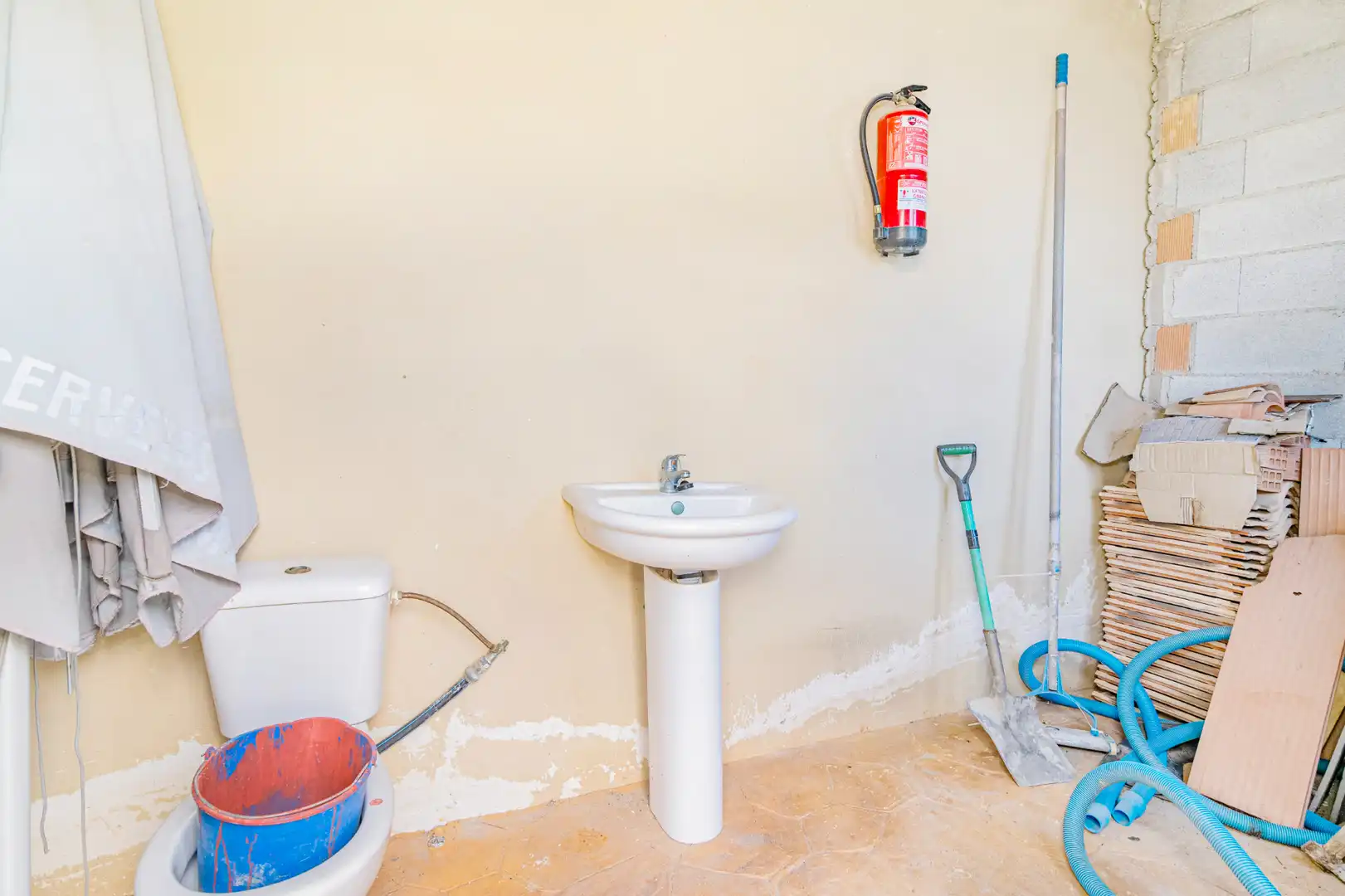 Baño de Casa o chalet de alquiler en Las Gabias con Aire acondicionado, Calefacción y Jardín privado