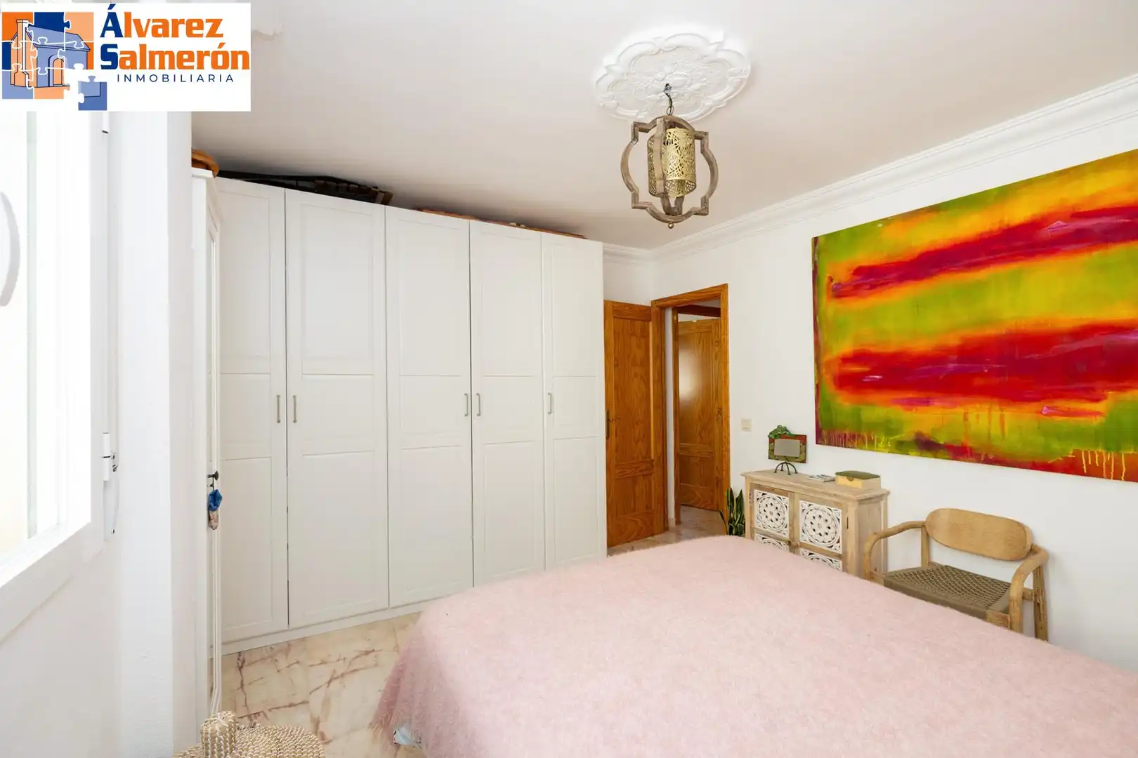 Bedroom of Apartments for sale in Granada