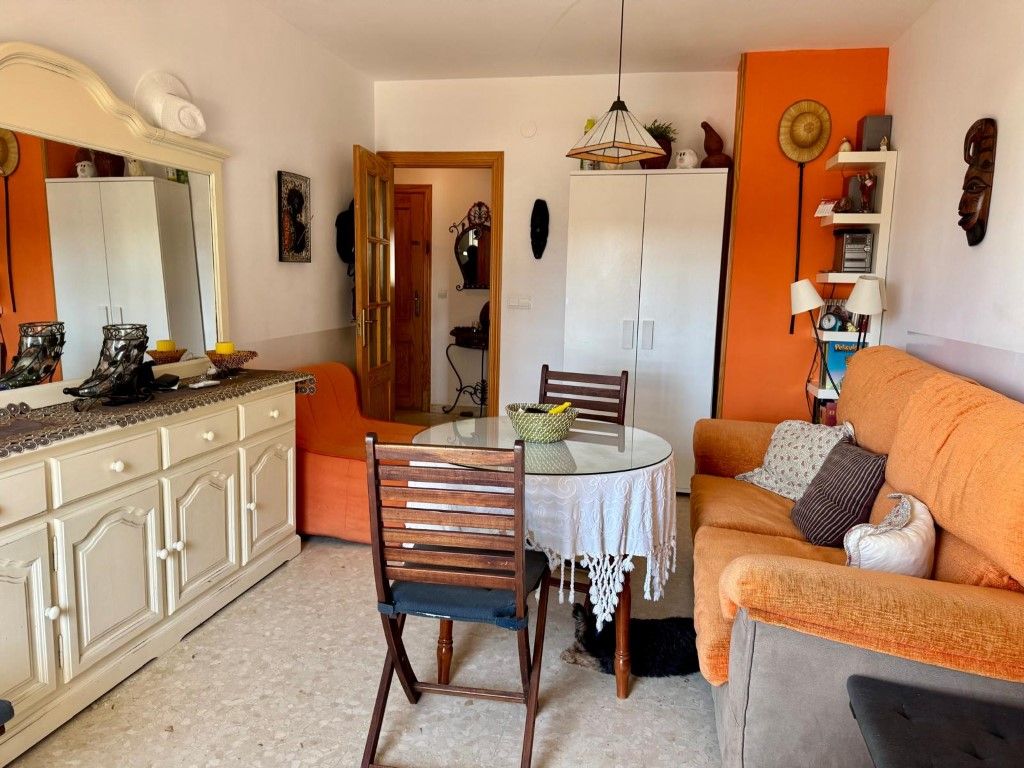 Sala d'estar de Pis en venda en Torrox amb Terrassa i Moblat
