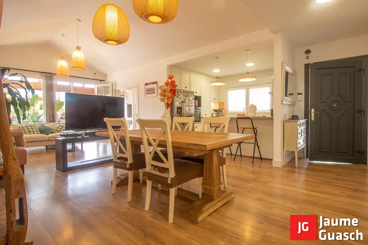 Comedor de Casa o chalet en venta en El Vendrell con Aire acondicionado, Calefacción y Jardín privado
