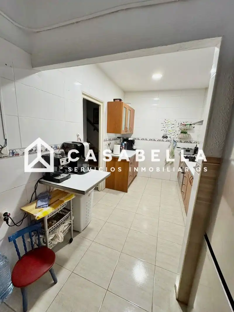 Cuina de Casa o xalet en venda en Vinalesa amb Aire condicionat, Calefacció i Jardí privat