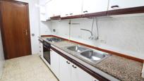 Kitchen of Flat for sale in  Barcelona Capital  with Air Conditioner, Heating and Oven