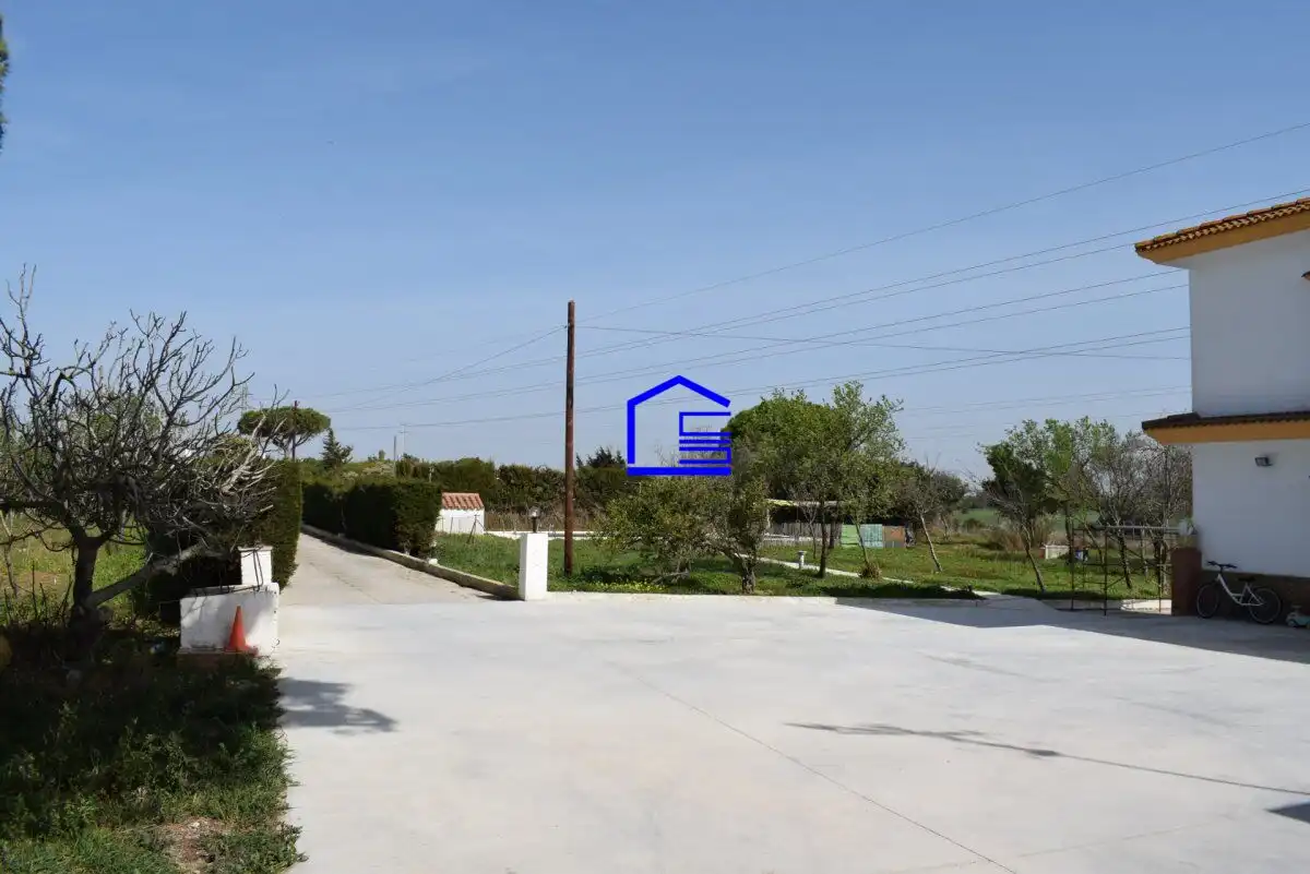 Country house zum Verkauf in Puerto Real mit Privatgarten, Terrasse und Abstellraum