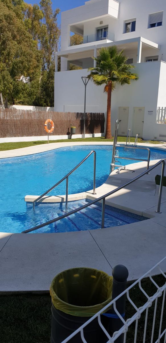 Piscina de Apartament en venda en Conil de la Frontera amb Terrassa i Moblat