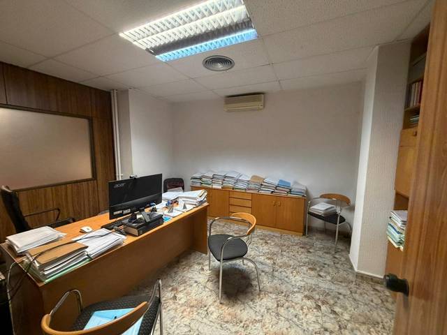 Oficina en Venta en Carrer MEJIA LEQUERICA en La Maternitat i Sant Ramon