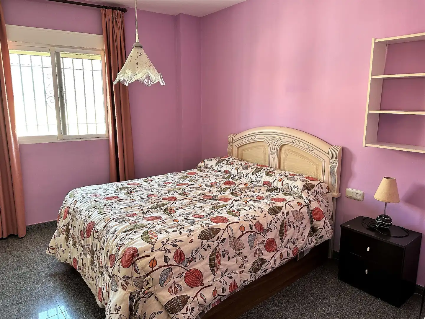 Dormitori de Casa o xalet en venda en Torrenueva Costa amb Aire condicionat i Traster