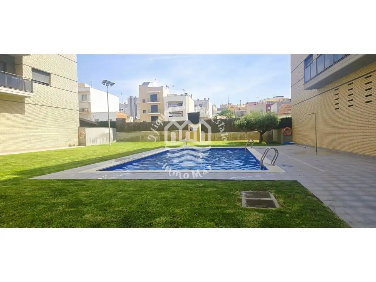 Swimming pool of Flat for sale in Vila-seca  with Air Conditioner, Heating and Parquet flooring
