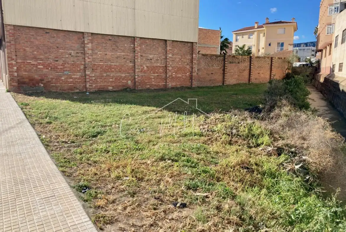 Terreny residencial en venda a Ponent, imagen 3