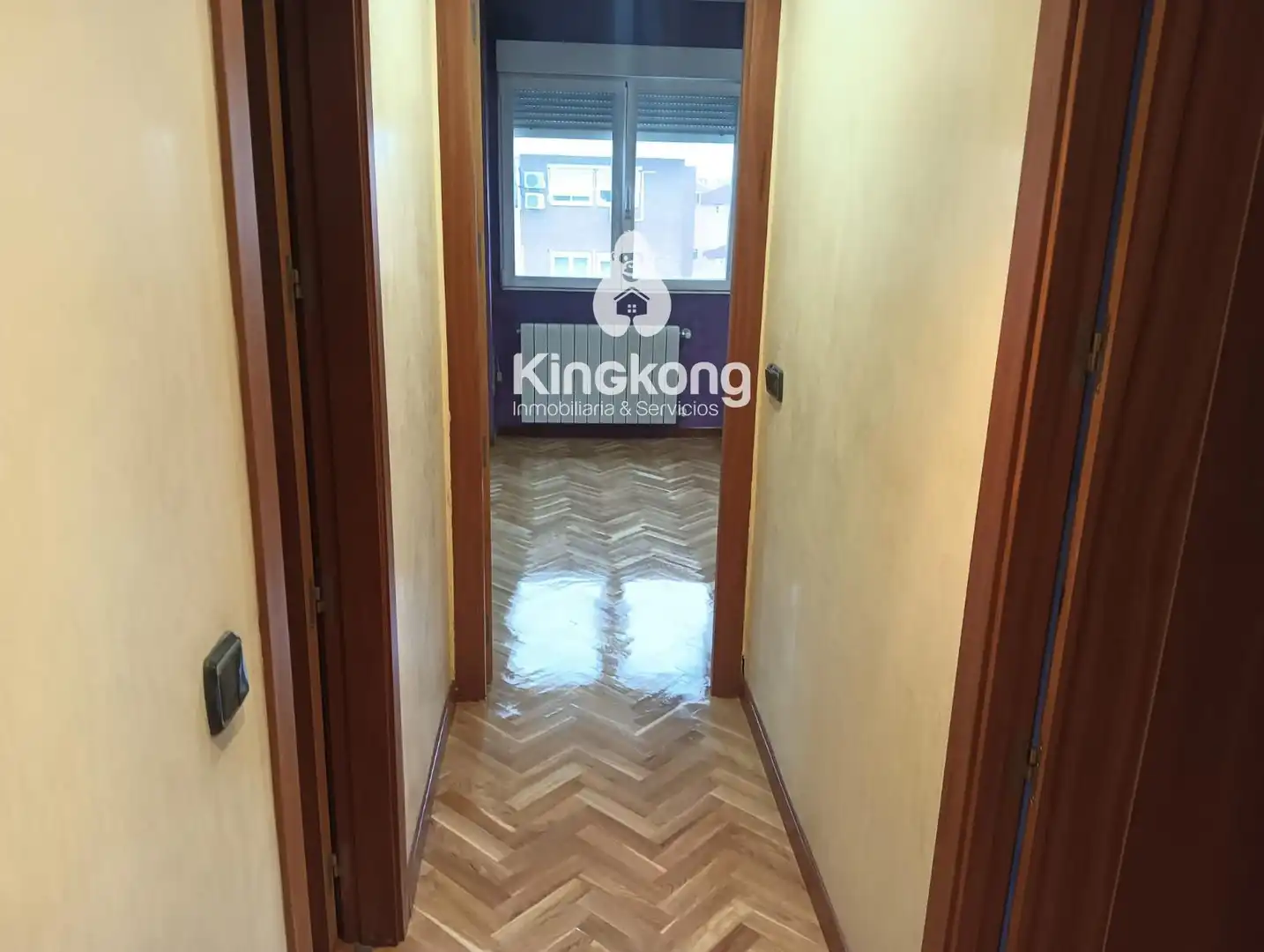 Flat for sale in Madrid  with Air Conditioner, Heating and Swimming Pool