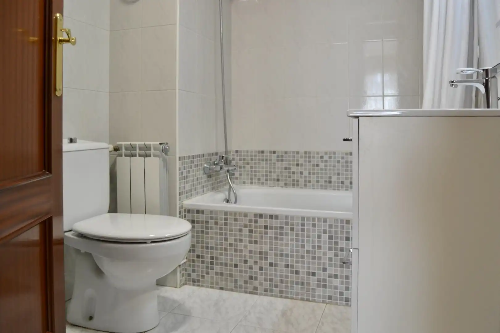 Baño de Piso en venta en  Pamplona / Iruña con Parquet y Trastero