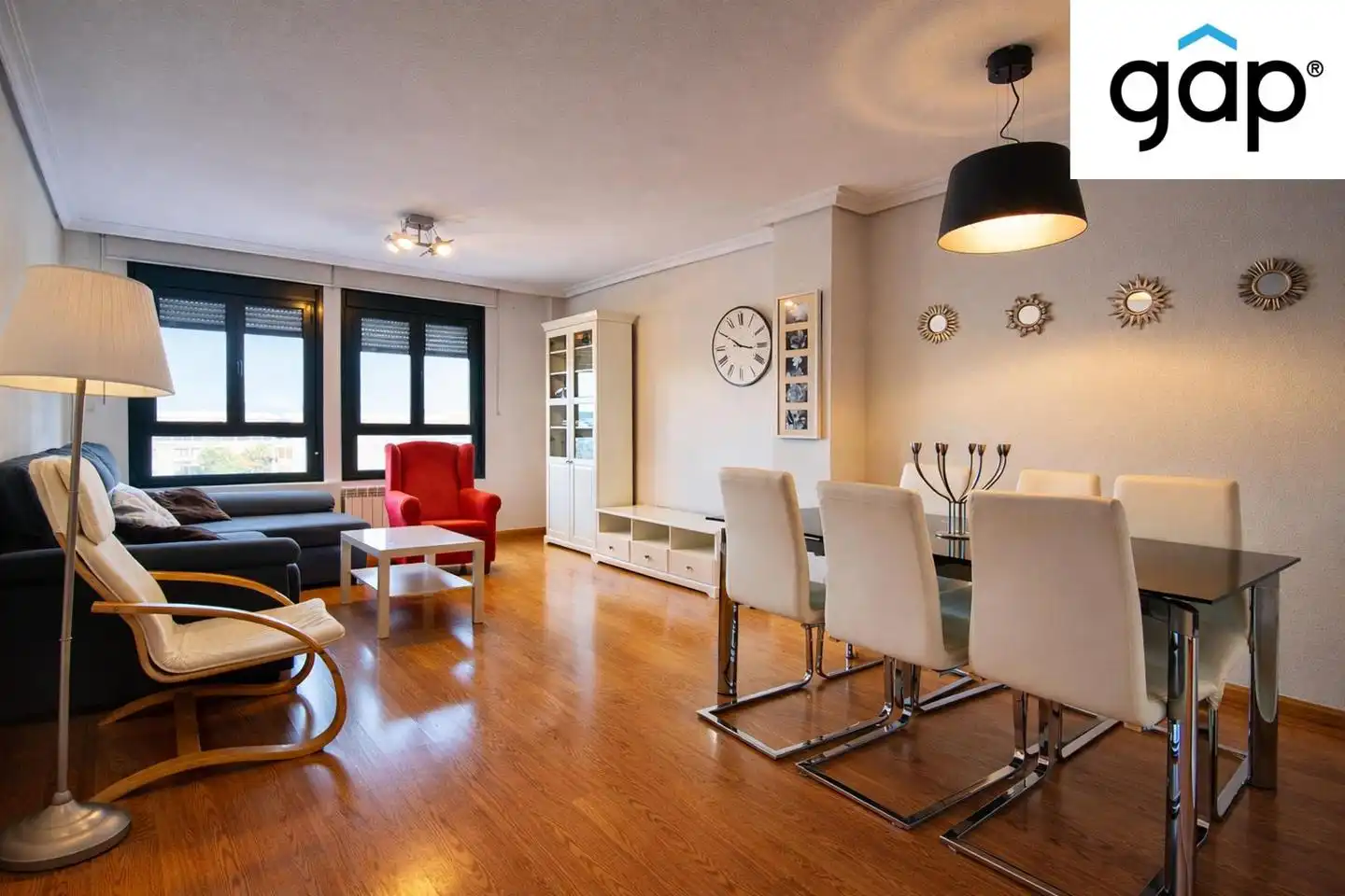 Sala de estar de Piso en venta en Cuenca con Calefacción, Trastero y Amueblado