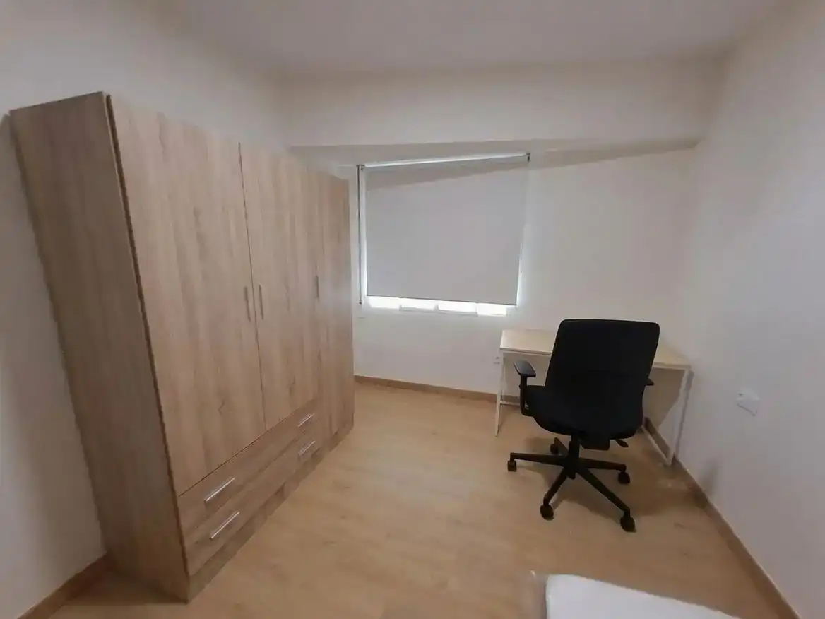 Bedroom of Flat for rent in Universidad