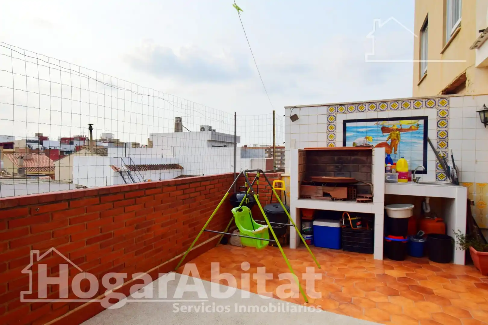 Jardín de Ático en venta en Catarroja con Terraza, Trastero y Balcón