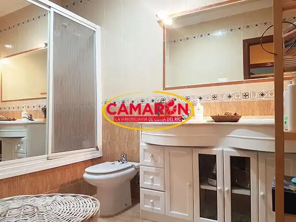 Baño de Casa adosada en venta en Coria del Río