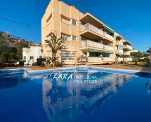 Exterior view of Flat to rent in Castelldefels  with Terrace, Oven and Balcony