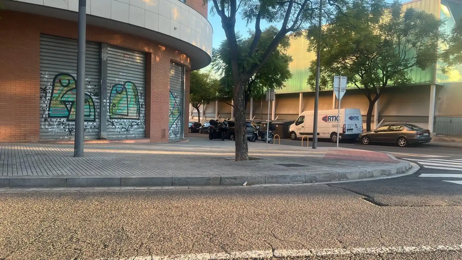 Parking of Commercial properties for sale in Reus