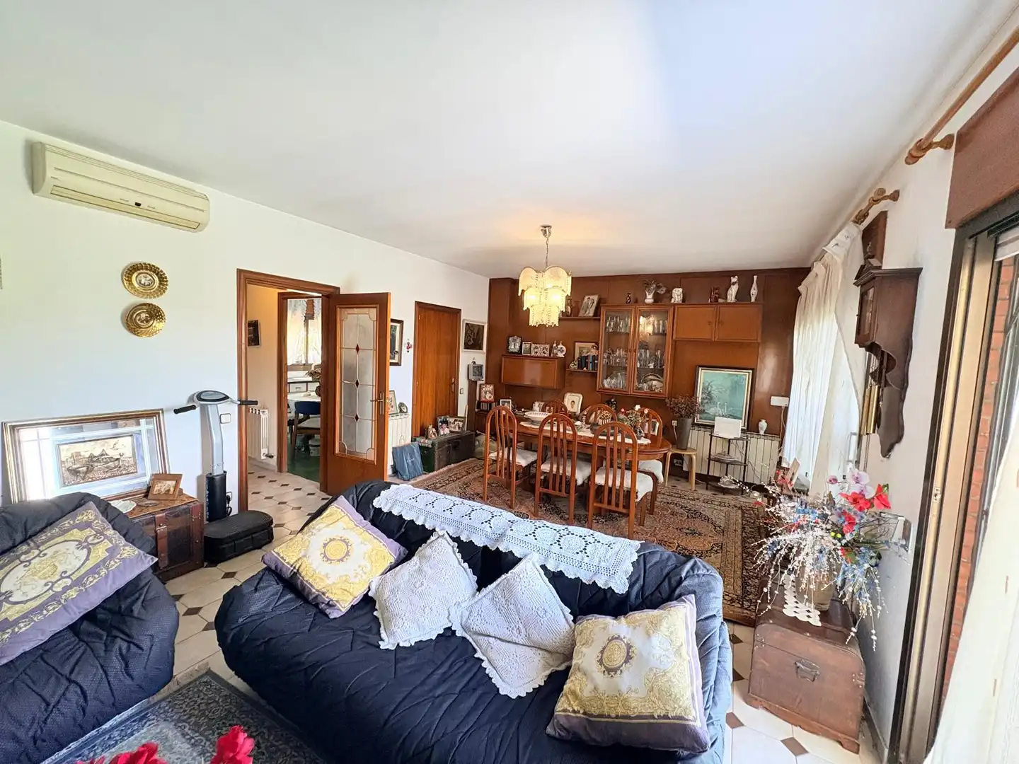 Sala de estar de Casa o chalet en venta en Corbera de Llobregat con Calefacción, Jardín privado y Terraza