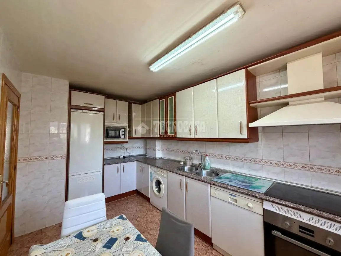 Kitchen of Detached homes for sale in Azuqueca de Henares