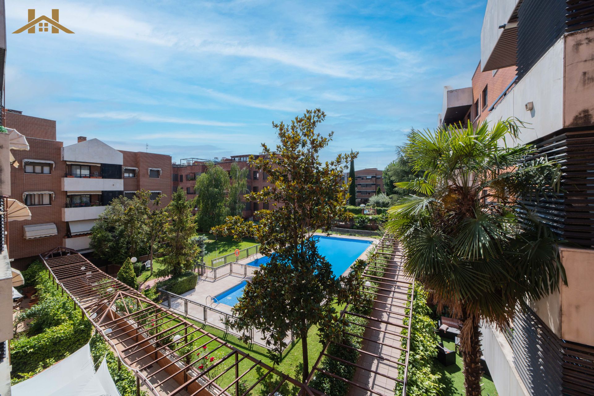 Swimming pool of Flat for sale in Pozuelo de Alarcón  with Heating and Terrace