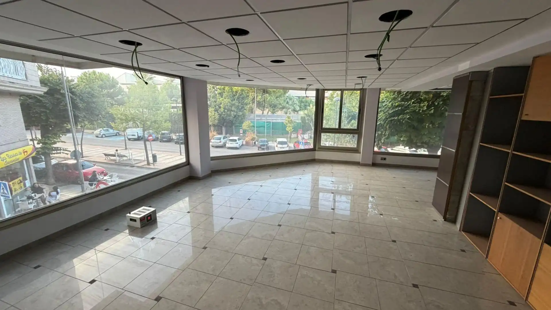 Business premises to rent in Calle de Isidro Villaroig, imagen 11