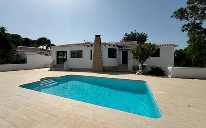 Piscina de Casa o xalet en venda en Jávea / Xàbia amb Terrassa i Piscina