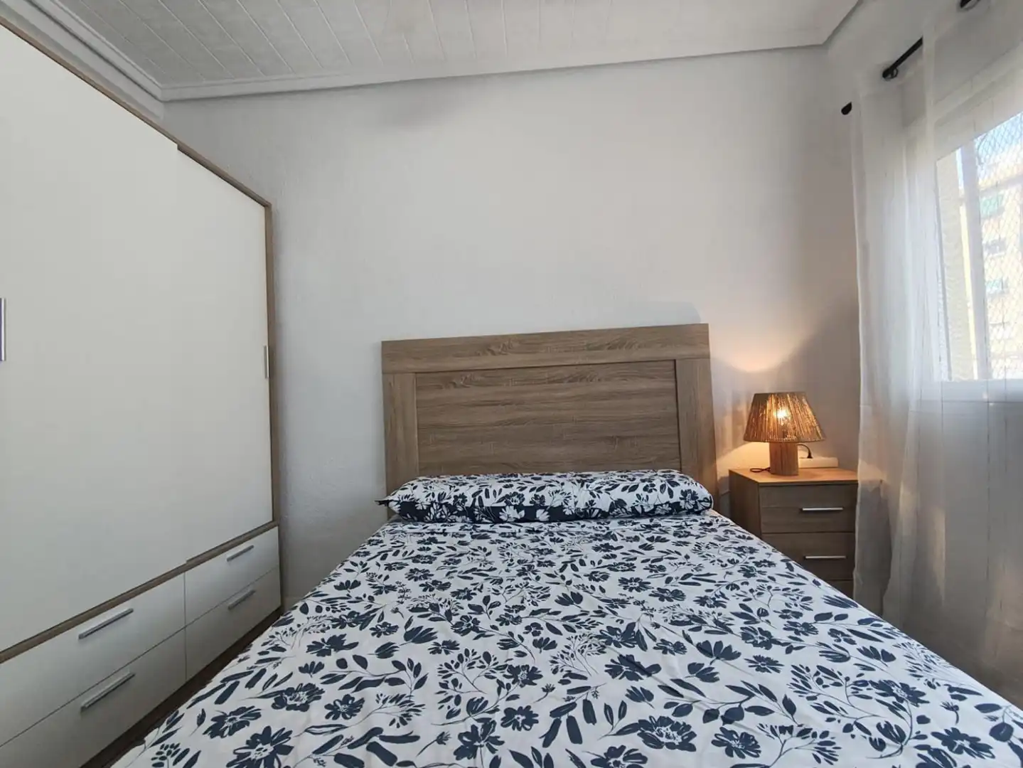 Schlafzimmer von Wohnung zur Miete in Sagunto / Sagunt mit Abstellraum und Möbliert