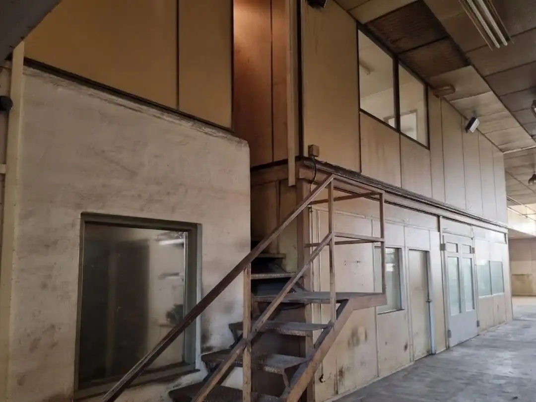 Vista exterior de Local de lloguer en  Logroño amb Aire condicionat i Calefacció