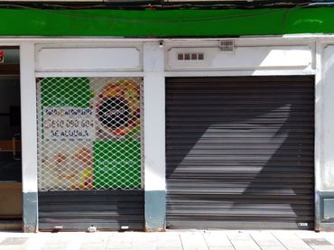 Local comercial de lloguer a Calle de San Antón 29