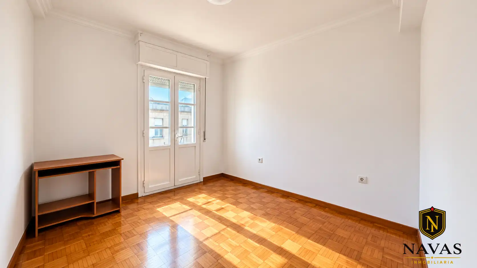 Schlafzimmer von Dachboden zum Verkauf in Vigo  mit Balkon