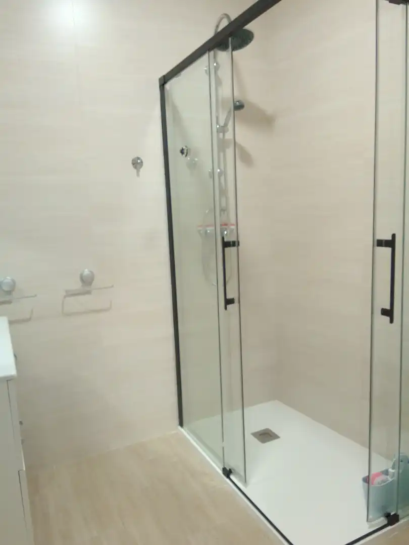 Bathroom of Ground floor for sale in Ubrique  with Air Conditioner, Heating and Washing machine