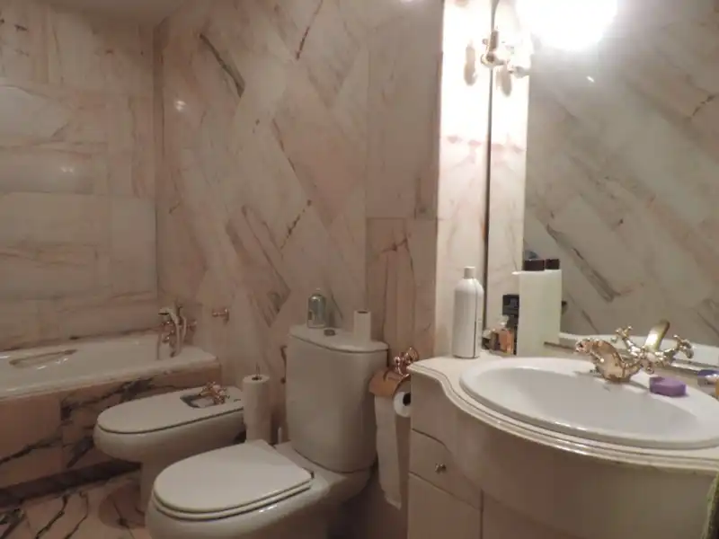 Baño de Piso en venta en Guadalajara con Calefacción, Parquet y Terraza
