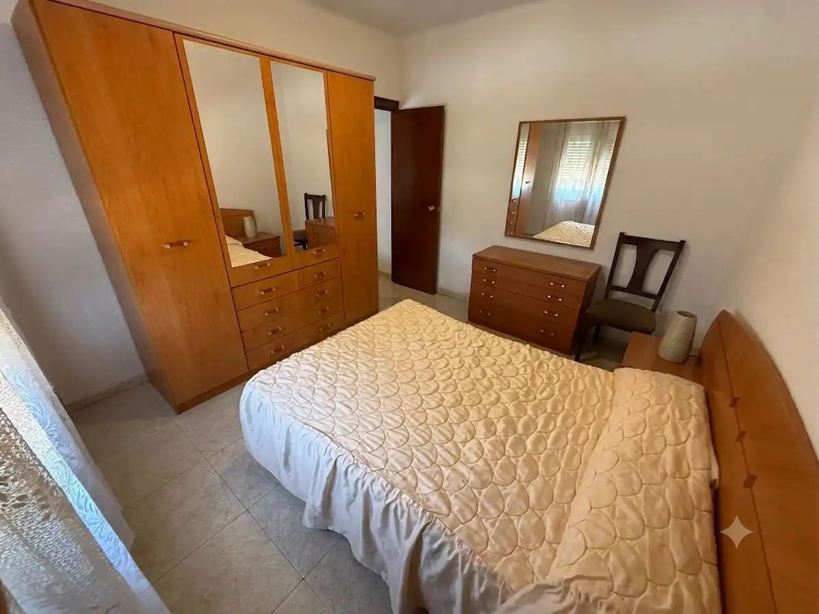 Schlafzimmer von Wohnung zum Verkauf in Cornellà de Llobregat mit Alarm