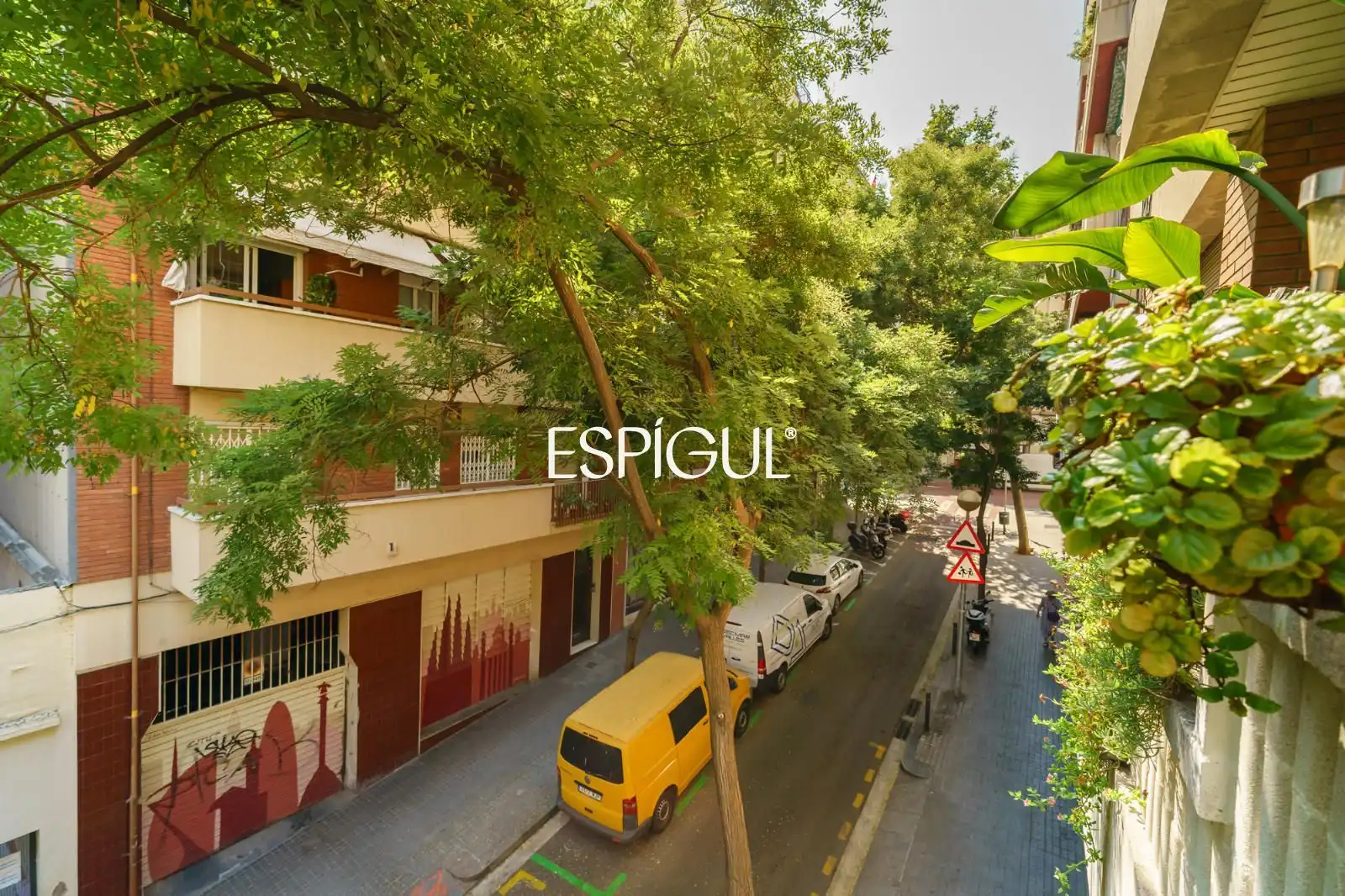 Außenansicht von Wohnung zum Verkauf in Barcelona mit Klimaanlage, Heizung und Parkett