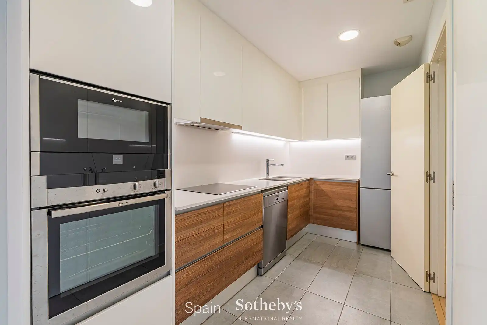 Cocina de Apartamento en venta en Barcelona con Aire acondicionado, Calefacción y Terraza