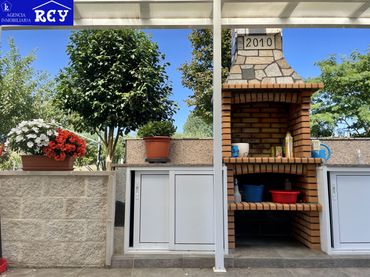 Villa mit Garten zum Verkauf in Rúa de Xubris