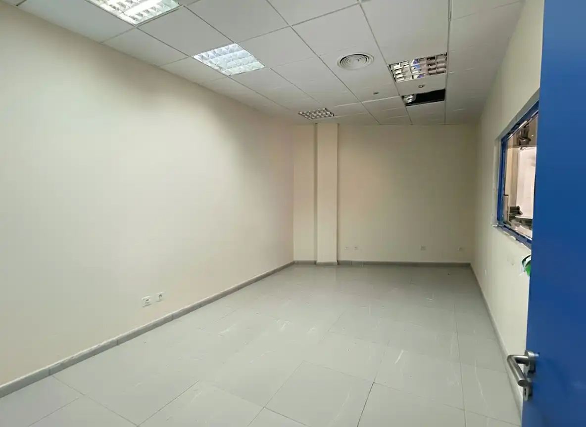 Local comercial de lloguer a Calle Gran Sol, imagen 3